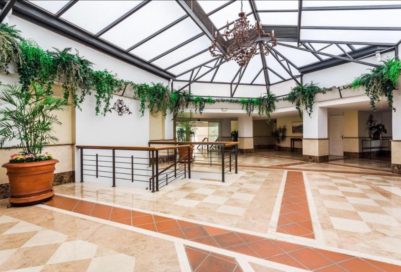 Ferienwohnung Terrazas de Banus Marbella Exterior foto